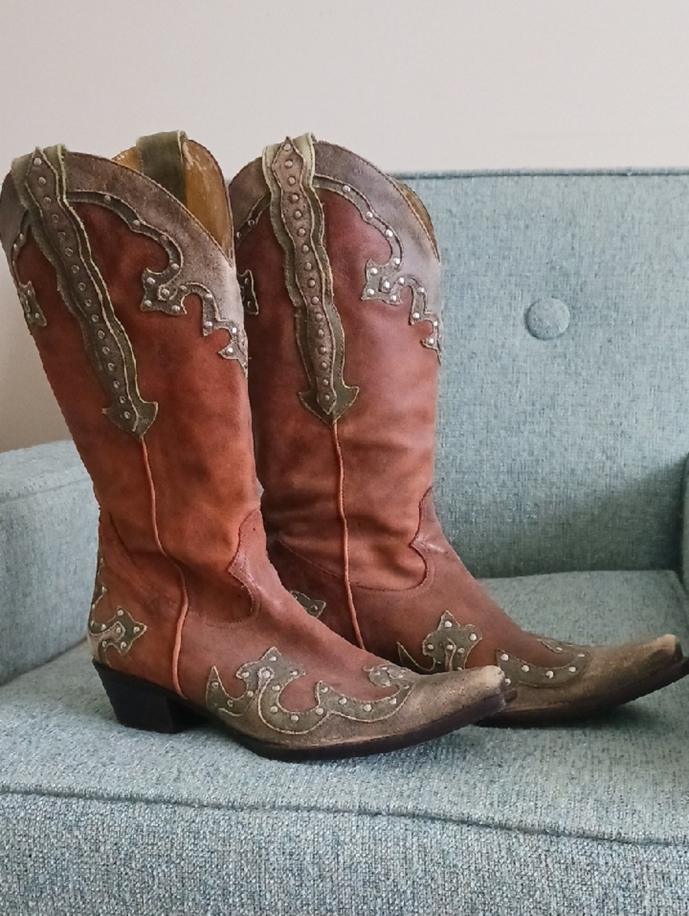 Gianni Bini Boots Snip Toe Low Heel Leather Western Cowgirl Rust Brown Green 8.5